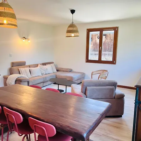 Four Seasons Access & Mountain Views Apartament