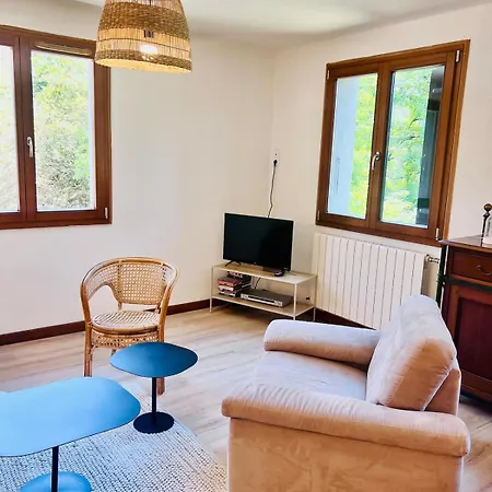 Apartament Four Seasons Access & Mountain Views