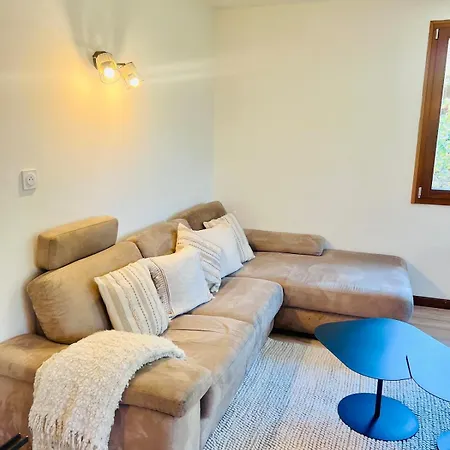 Spacious Center Parking Balconies アパート タナンジュ
